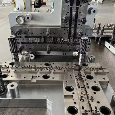 Metal Terminal Crimping Cetakan dengan Punching SPM 200 dan Simpan Bahan 10% untuk Mesin High Speed Press