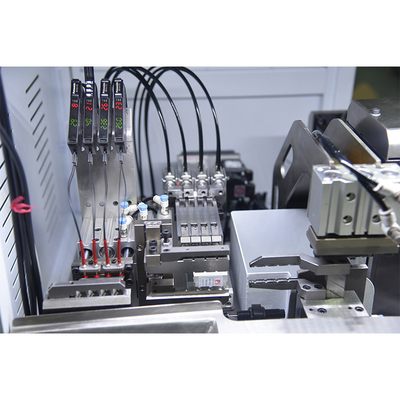 Otomatis 4 Core Terminal Crimping Machine Kabel Kawat Pengupasan Terisolasi